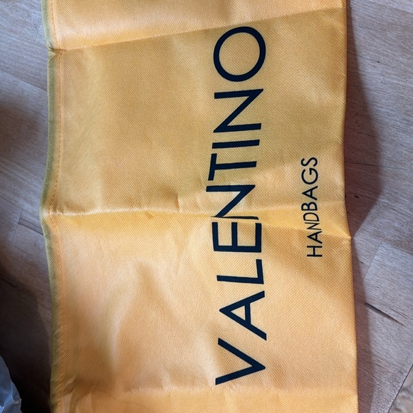 VALENTIO by Mario - Picture 5 of 5